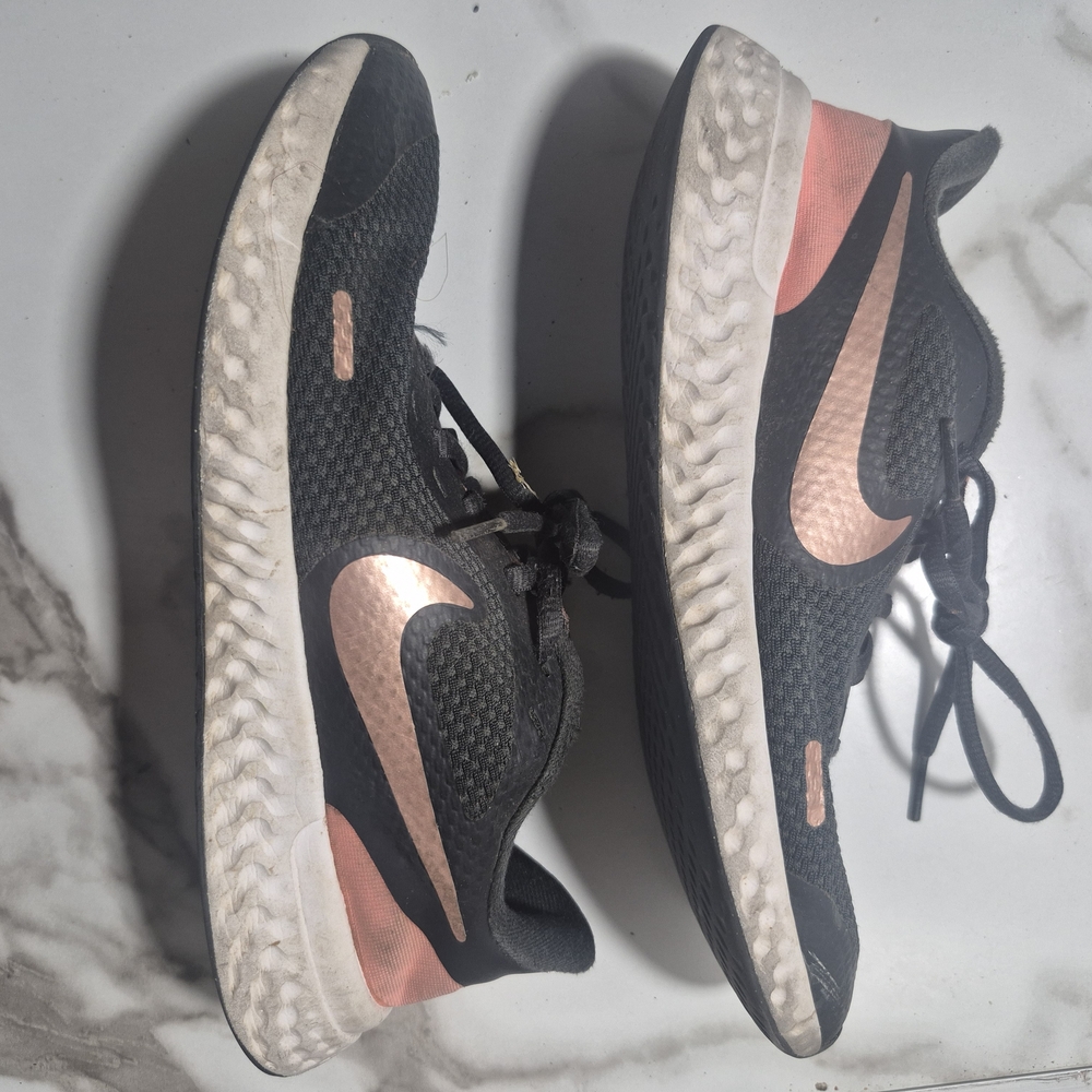 Nike Kids Black and Copper Sneakers